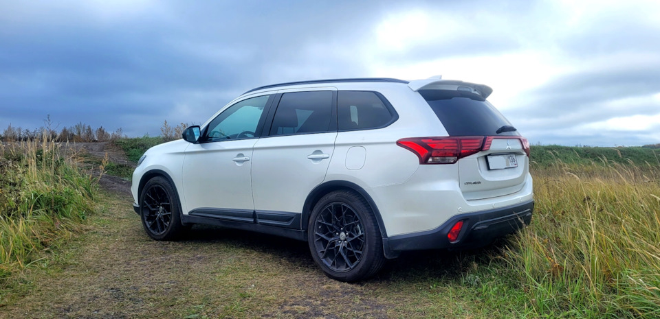 Фото — да, да, эти самые колеса. Вкусно, правда?! — Mitsubishi Outlander (3G)