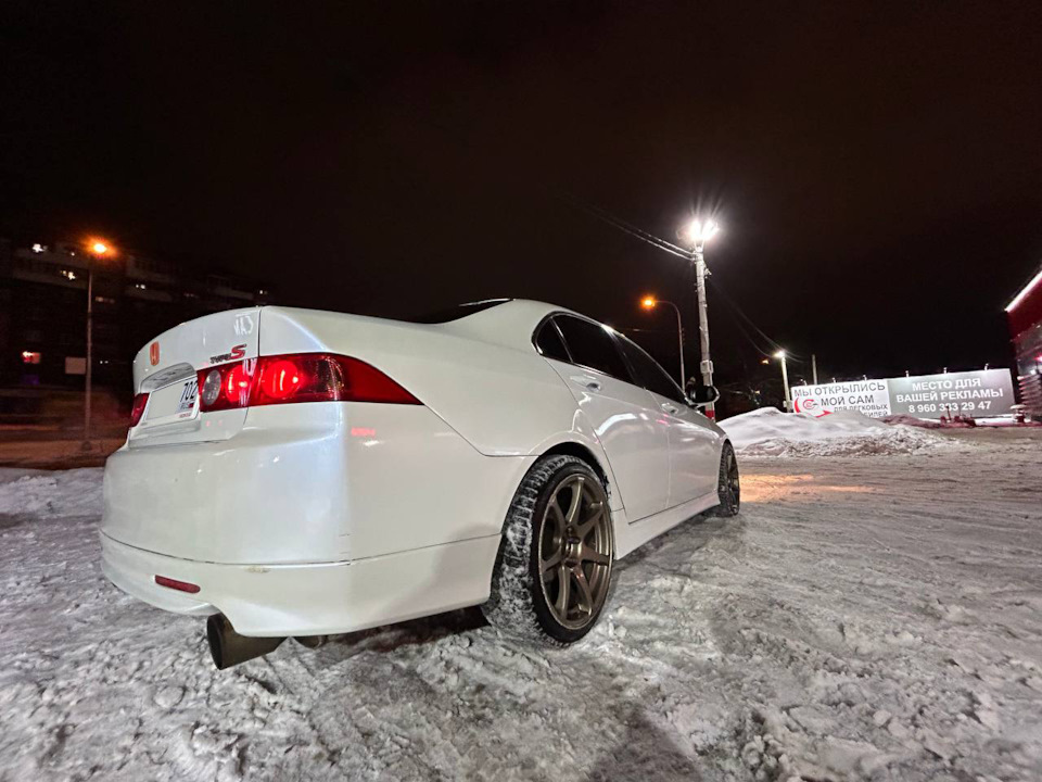 Март 2023 — Honda Accord (7G)