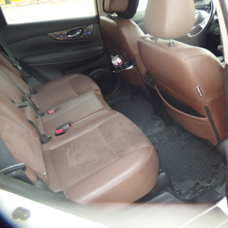 Фото в бортжурнале Nissan X-Trail III (t32)