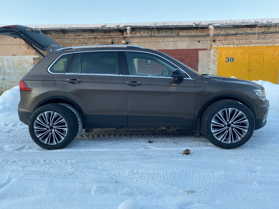 Фото в бортжурнале Volkswagen Tiguan (2G)