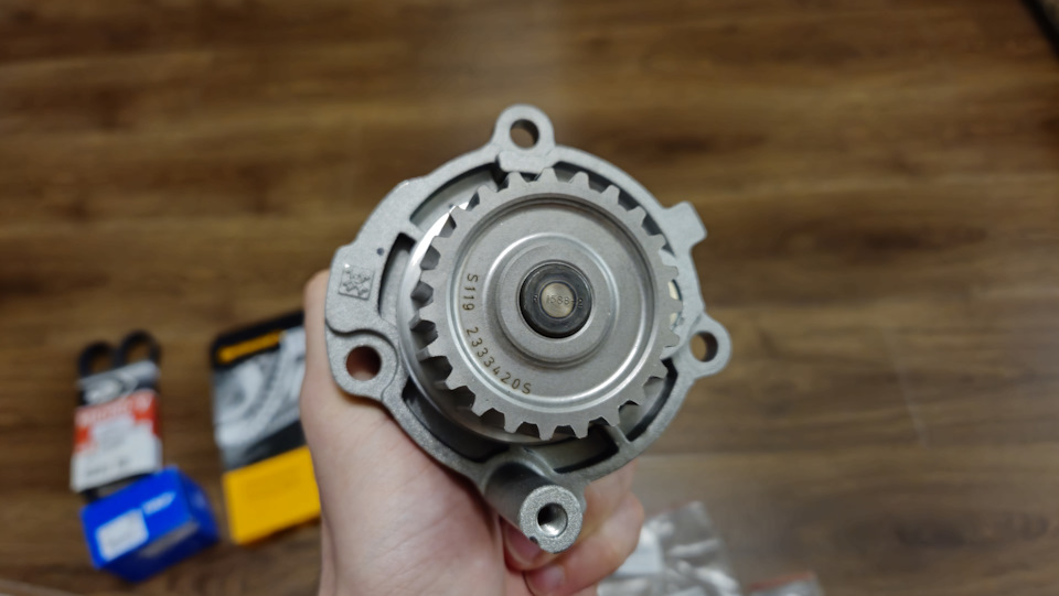 Помпа INA — Volkswagen Golf Mk5