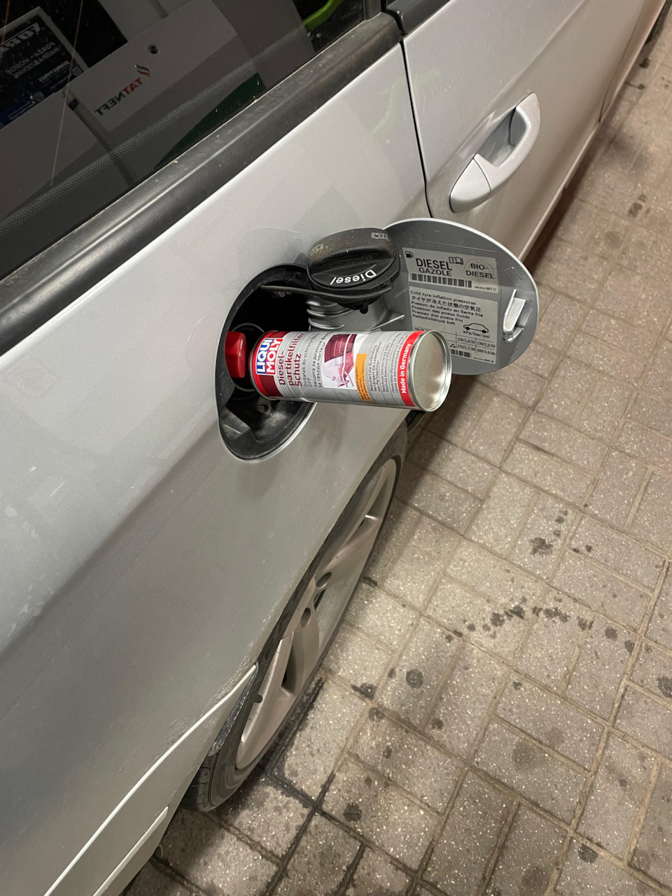 Заправил присадку на полный бак. — Volkswagen Passat Variant (B6)