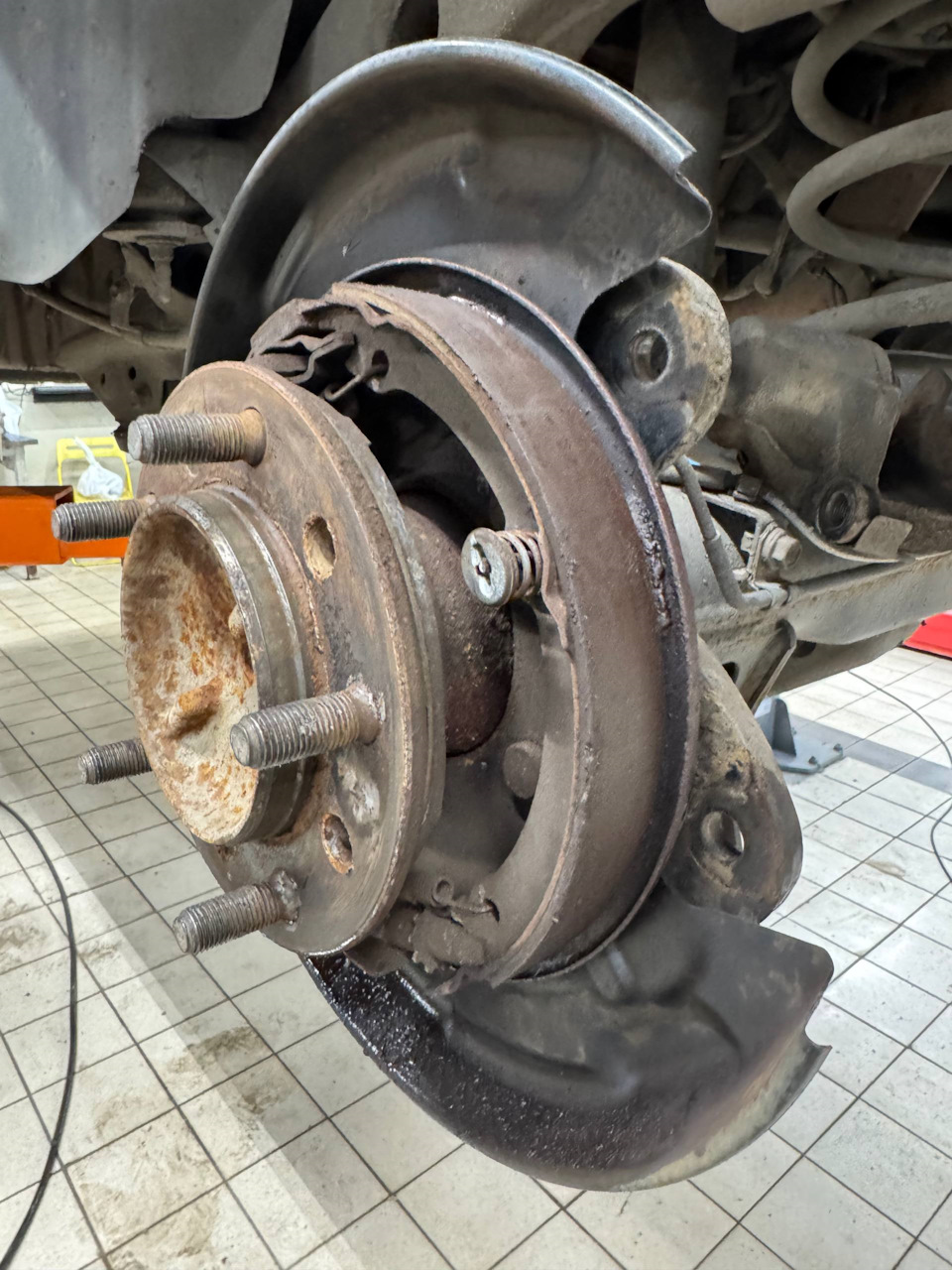 Фото в бортжурнале Toyota Land Cruiser 200