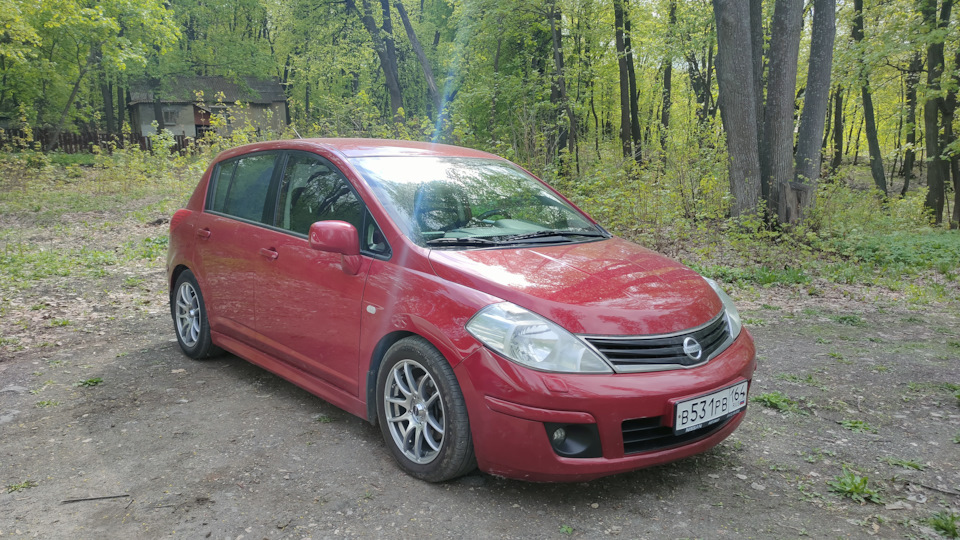 Nissan Tiida RS-R/Work CR-Kai