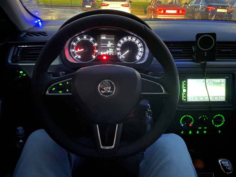 Фото в бортжурнале Skoda Rapid (1G)