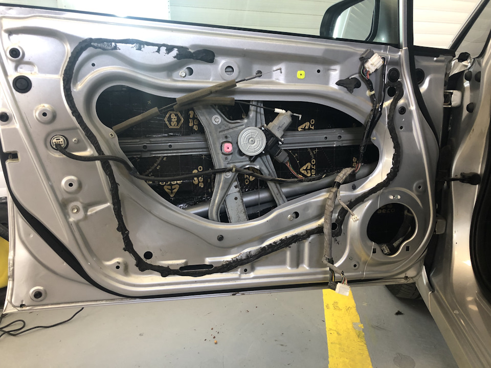 Первый слой StP Aero — Honda Civic 4D (8G)
