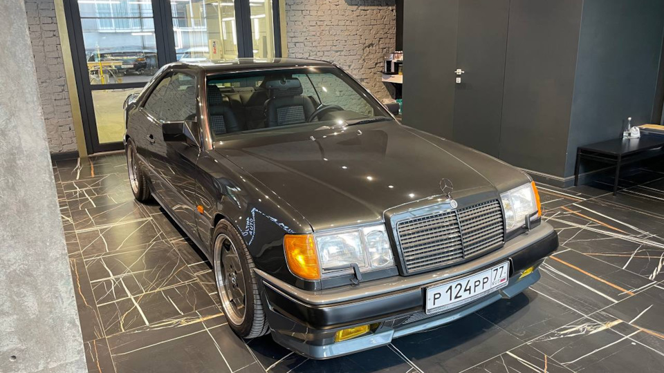 Mercedes-Benz E-Class Coupe AMG с124