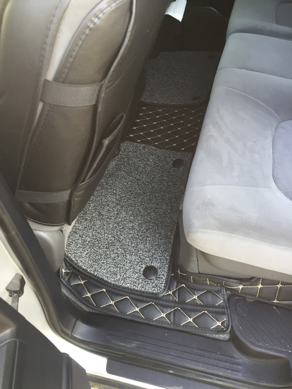 Фото в бортжурнале Toyota Land Cruiser 200