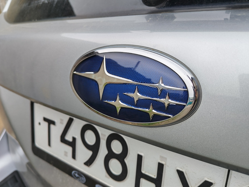Эмблемма — Subaru Forester (SJ)