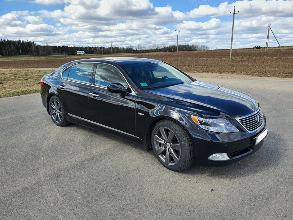 Фото в бортжурнале Lexus LS 600h