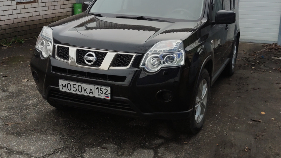 Nissan X-Trail Чёрный хит руля
