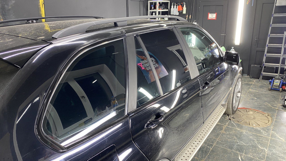 Фото в бортжурнале BMW X5 (E53)
