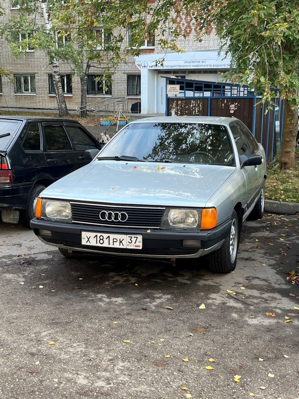 Фото в бортжурнале Audi 100 (C3)
