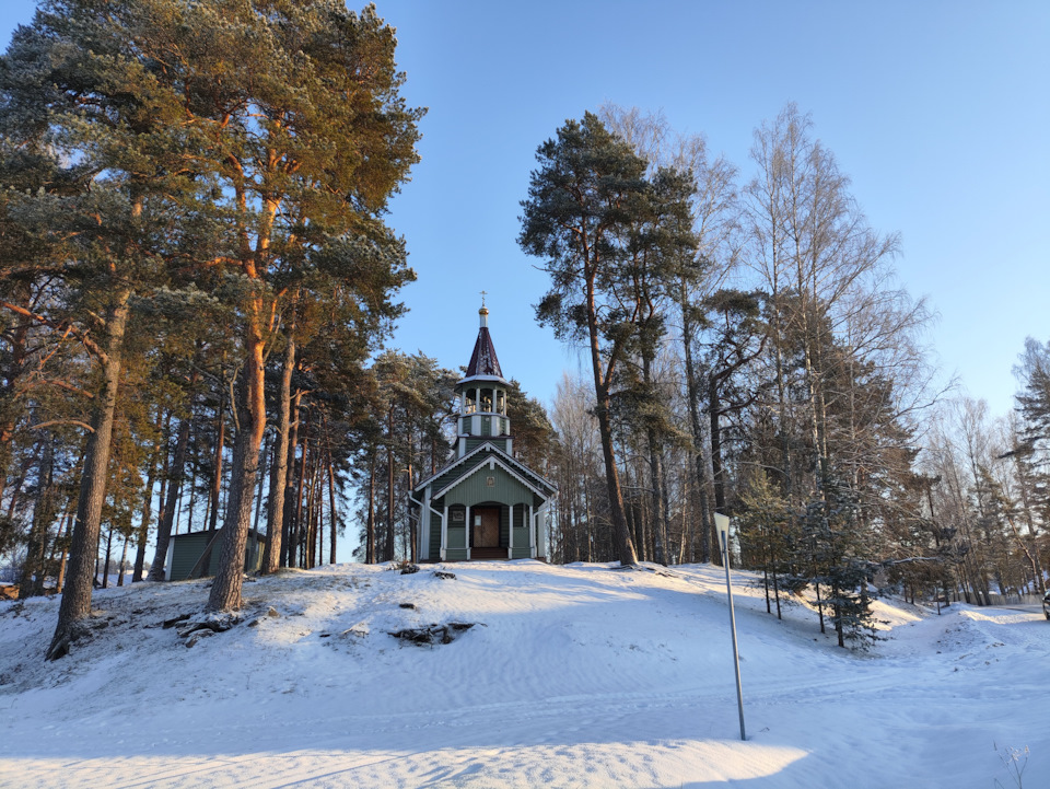 Вознесенская церковь в Лядах — Lada Niva Travel
