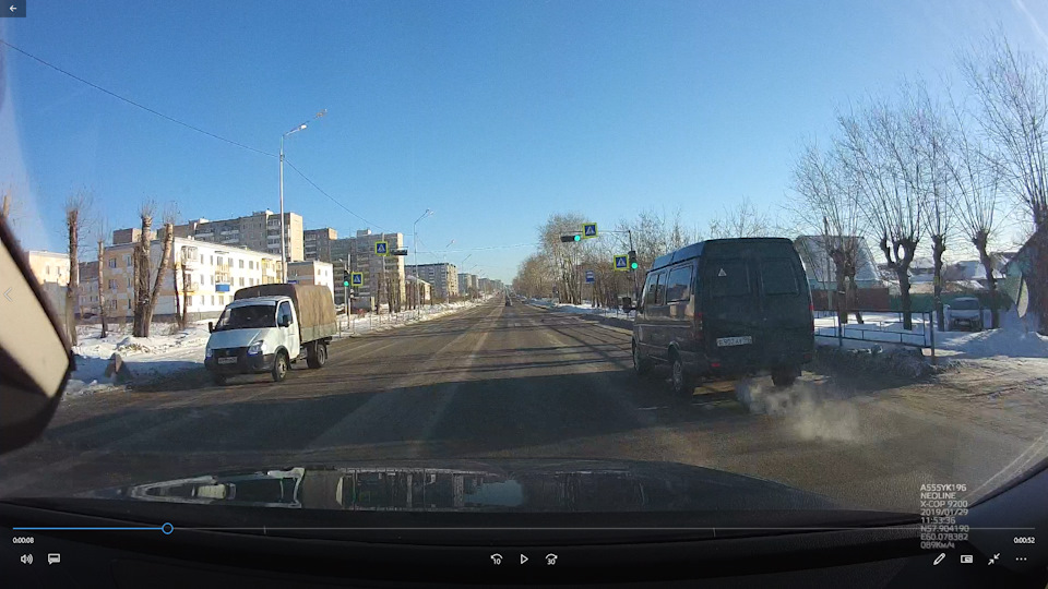 Пример супер качества видео, это стоп-кадр — Volkswagen Touareg (2G)