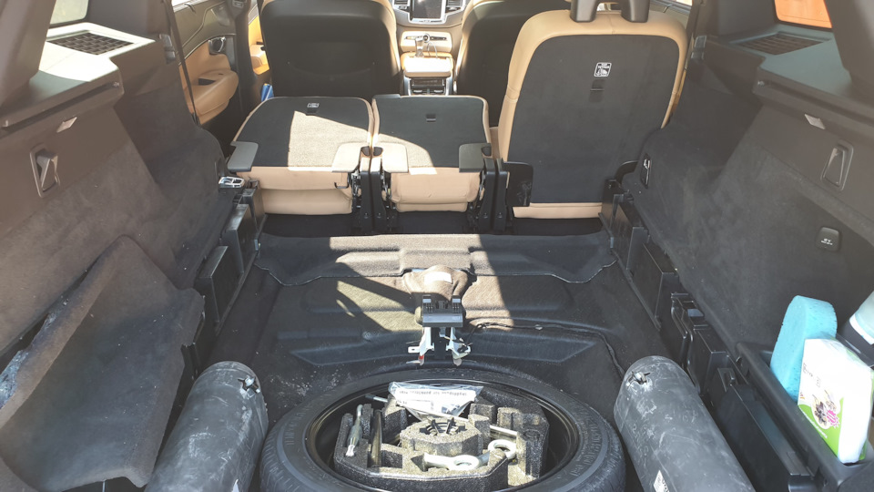 все готово к установке сидений — Volvo XC90 (2G)