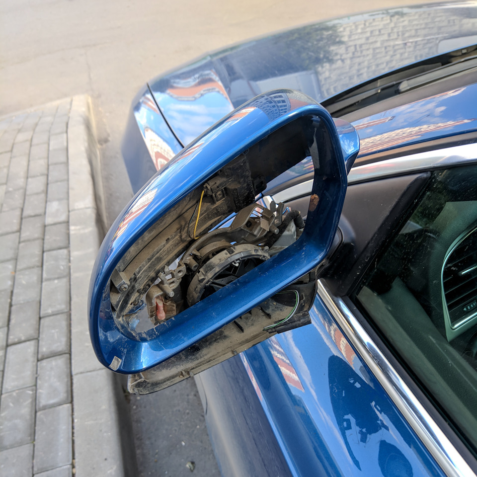 Разбираем зеркало — Audi A5 (1G)