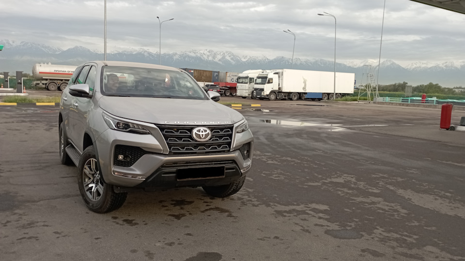 Toyota Fortuner GRAY SYSTEM