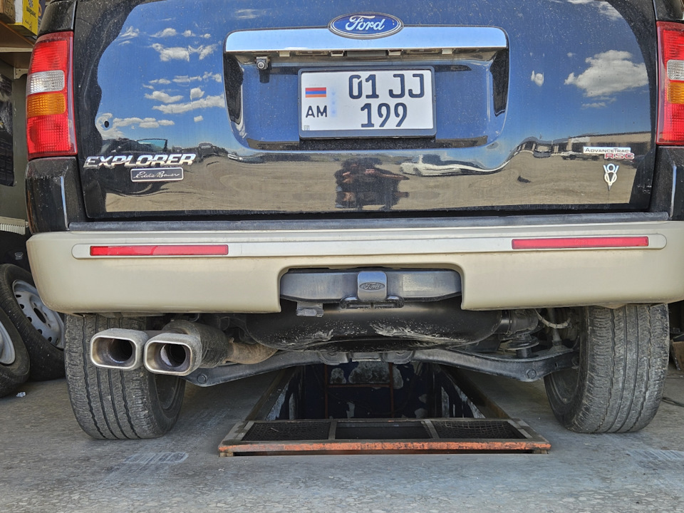 Фото в бортжурнале Ford Explorer (4G)