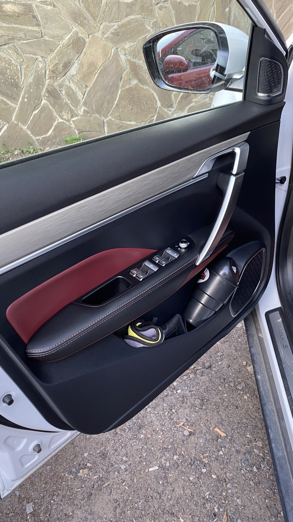 Фото в бортжурнале Geely Coolray (1G)