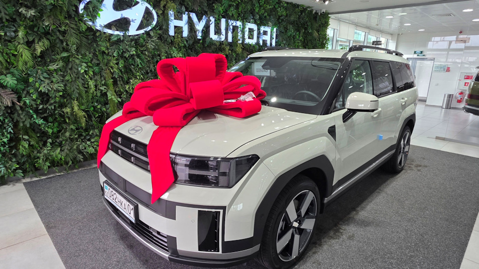 Hyundai Santa Fe Cybertruck