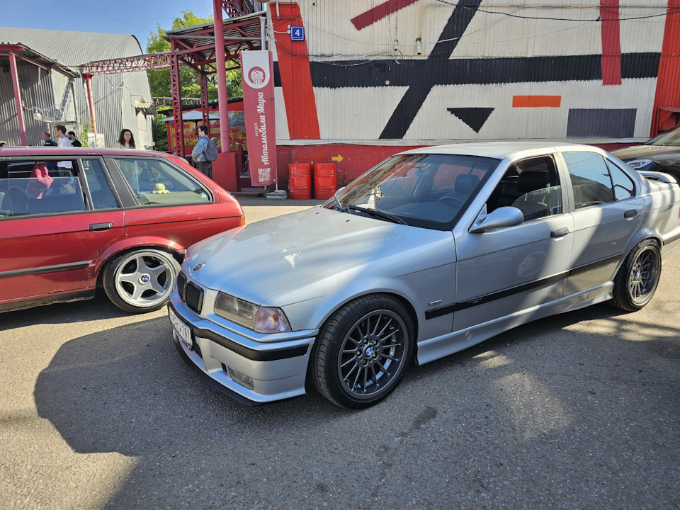 Photo from the logbook BMW 5 series (E60)