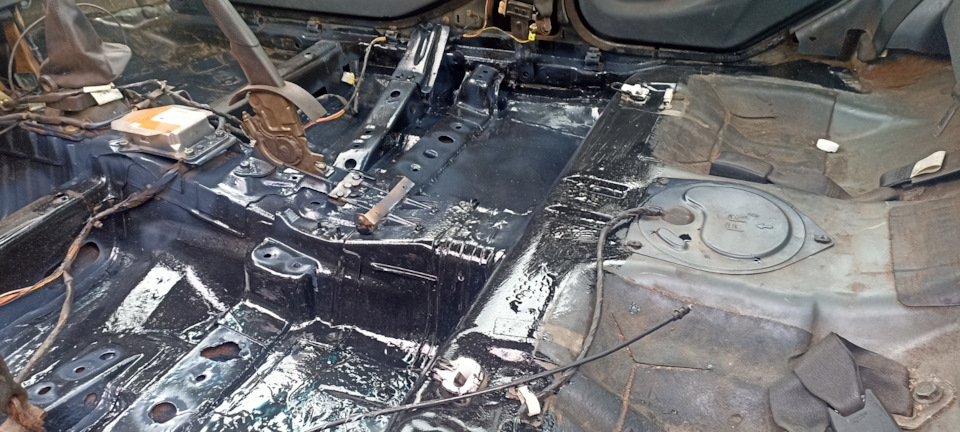 Фото в бортжурнале Nissan Almera II (N16)