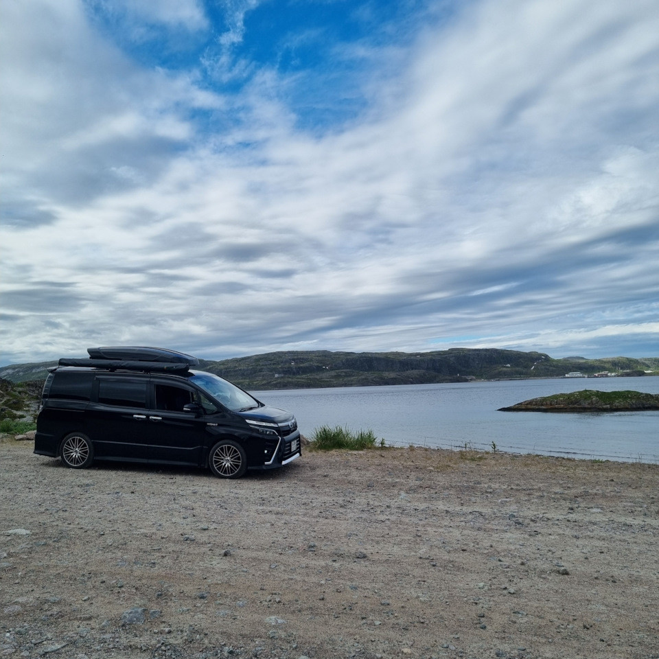 Фото в бортжурнале Toyota Voxy (3G)
