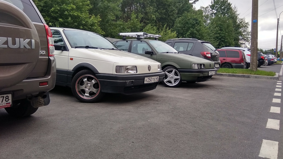 Volkswagen Passat БЕЛОЕ МОЛОКО