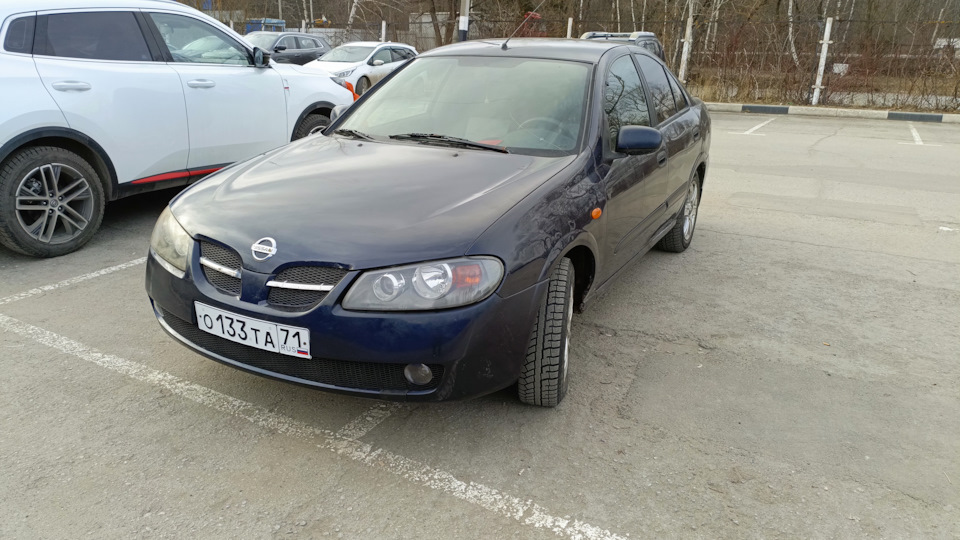 Nissan Almera
