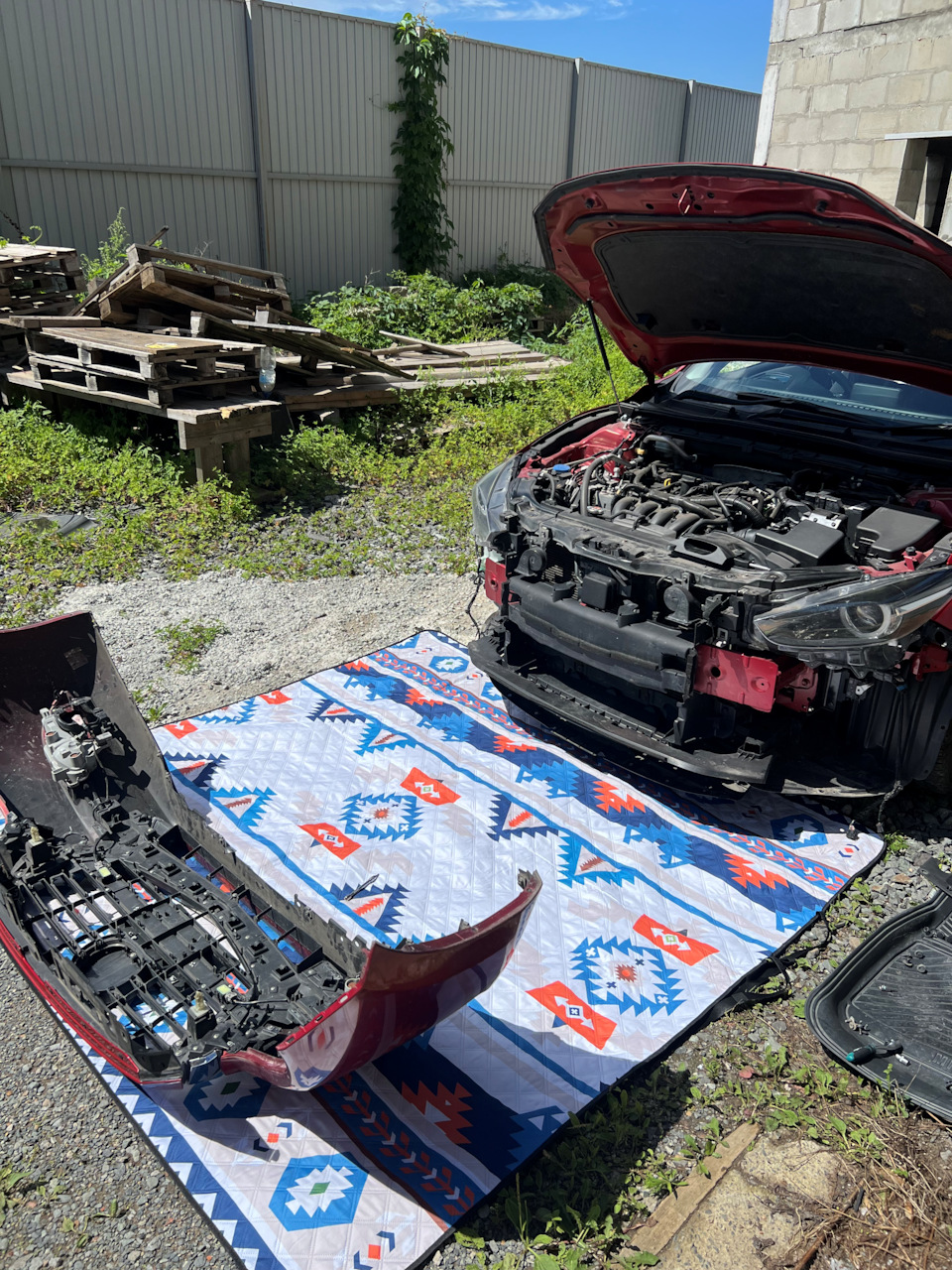 10 — классика Mazda. Про SCBS и сонары в решетке — Mazda Axela (3G