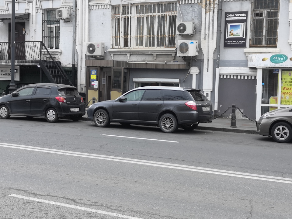 Пока что машина на такой стадии. Крышу сам красить не стал, капот, решётку и бампер ещё предстоит красить =) крышу буду отдавать знакомому на покраску, так как нужно вынимать лобовое стекло. более подробные фото будут после докраса и полировки. — Subaru Legacy (BL/BP)