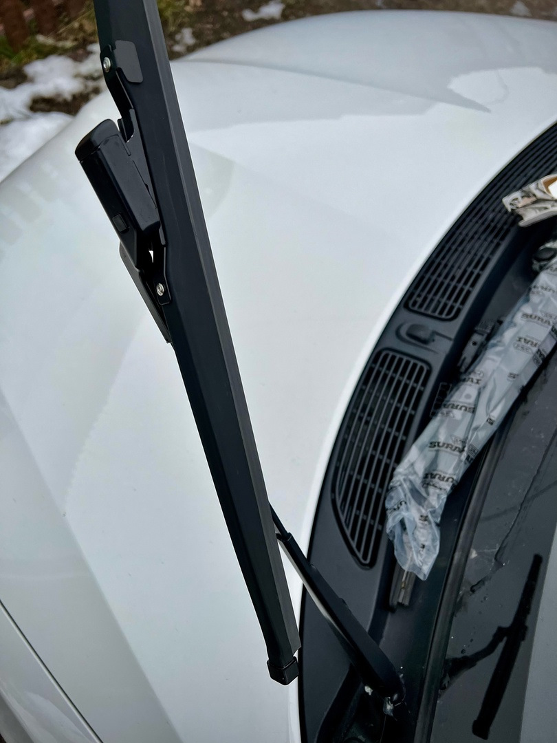 думаю и по стеклу будут двигаться и чистить достаточно хорошо — Skoda Fabia Mk2