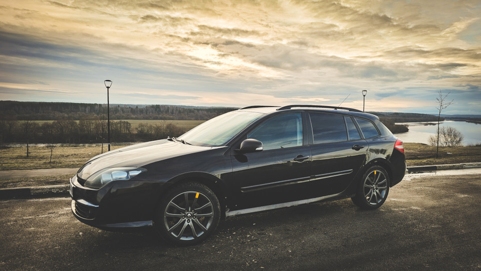 Фото в бортжурнале Renault Laguna III
