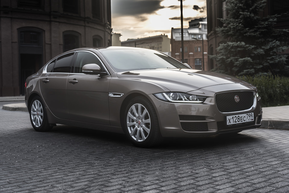 Фото в бортжурнале Jaguar XE