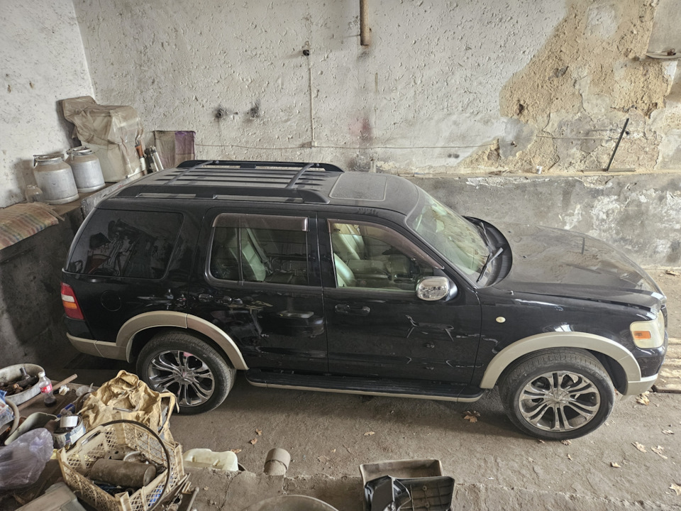Фото в бортжурнале Ford Explorer (4G)