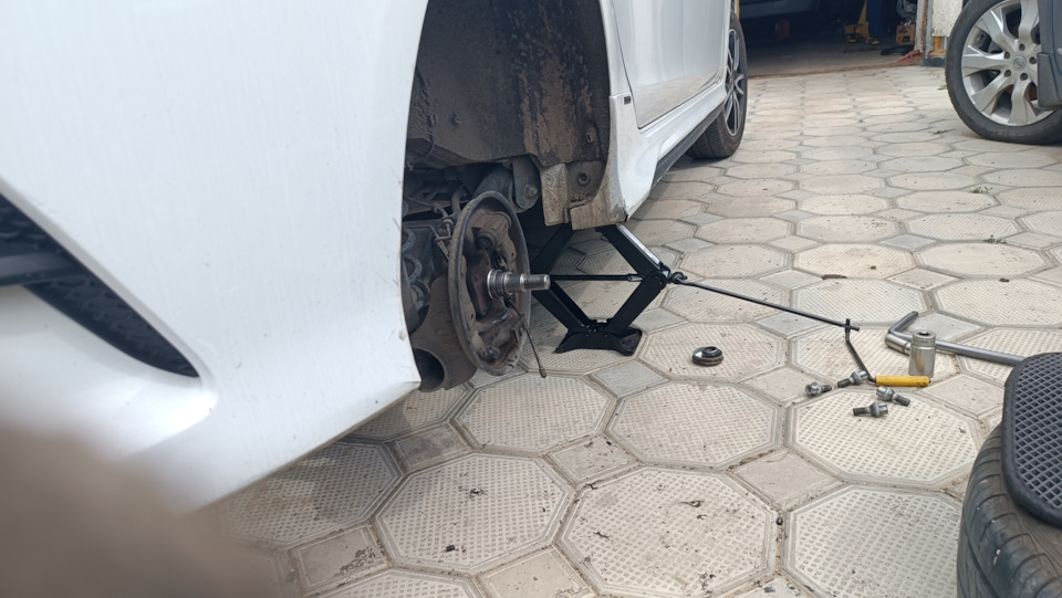 Фото в бортжурнале Lada Vesta (1G)