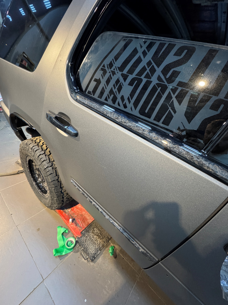 Фото в бортжурнале Cadillac Escalade (3G)