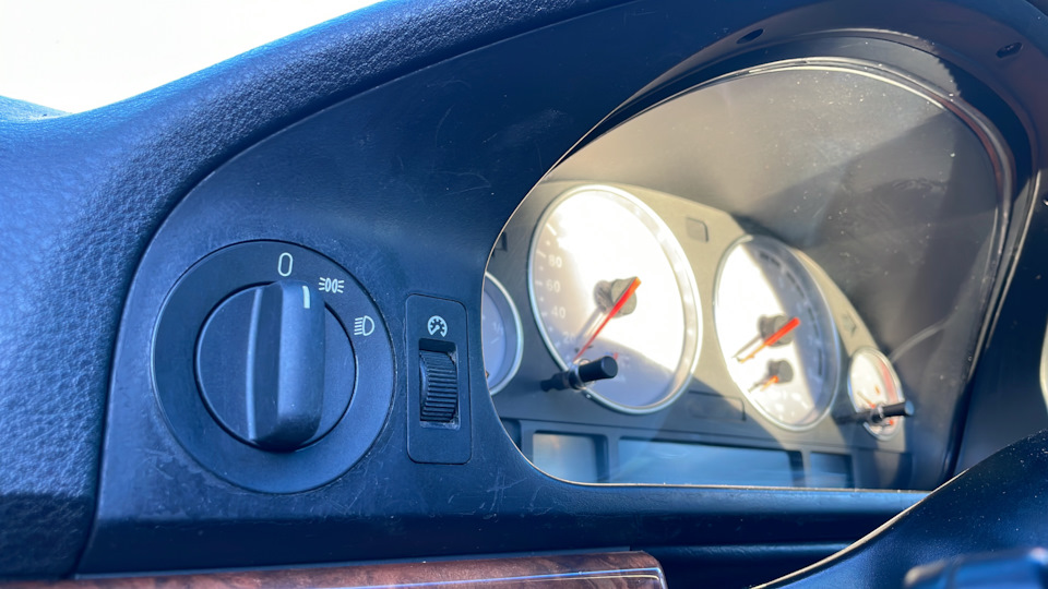 Фото в бортжурнале BMW 5 series (E39)