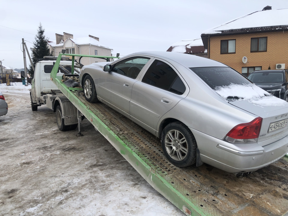 Фото в бортжурнале Volvo S60 (1G)
