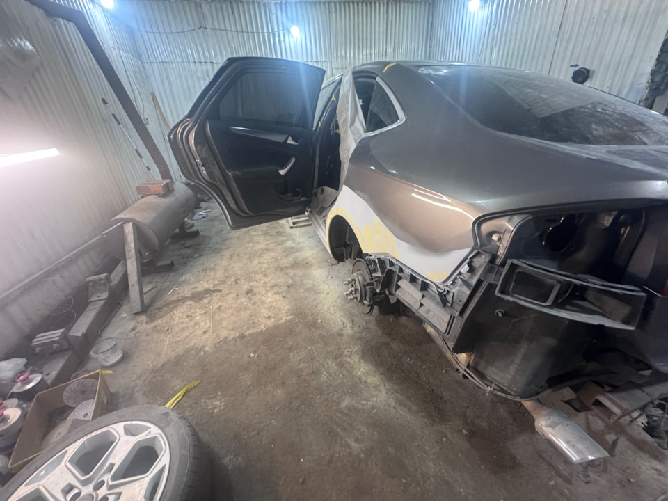 Photo from the logbook Ford Mondeo IV