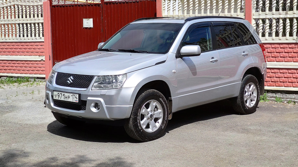 Suzuki Grand Vitara Японская "Нива"