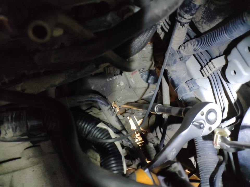 В процессе — Mitsubishi Outlander XL