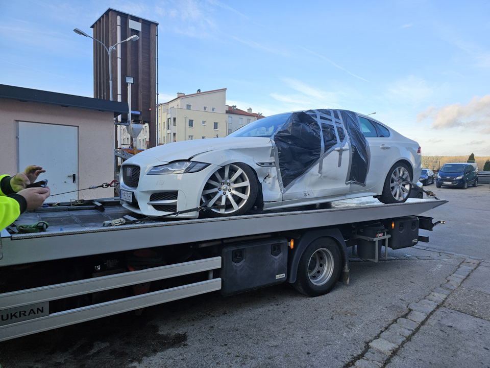 Фото в бортжурнале Jaguar XF (2G)