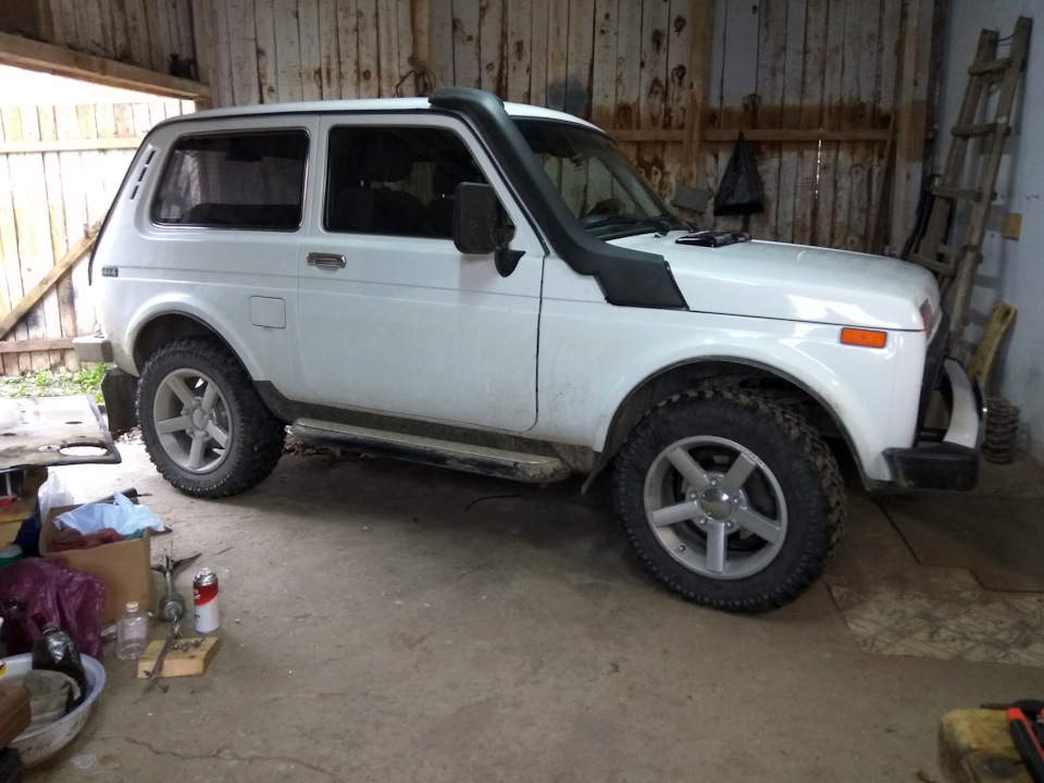 Фото в бортжурнале Lada 4x4 3D