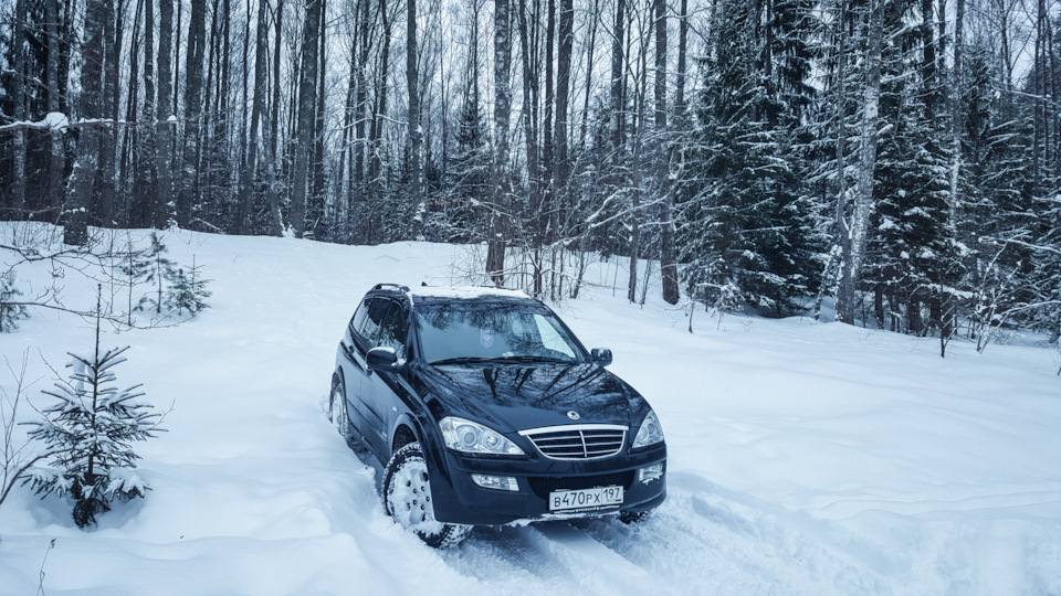 голубые озёра,  — SsangYong Kyron