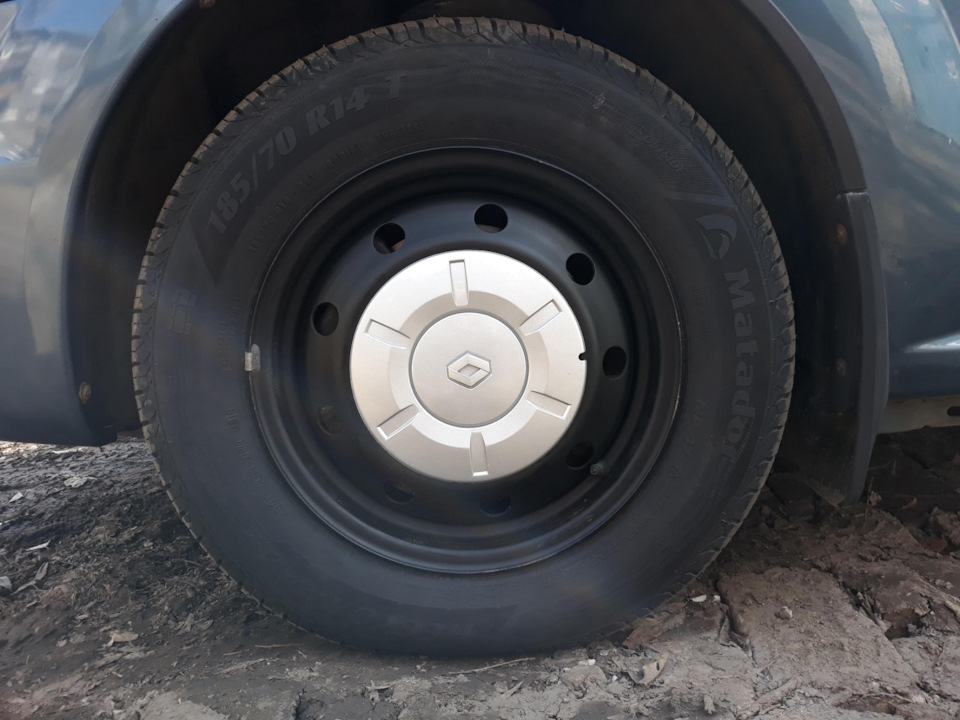 Фото в бортжурнале Renault Logan (1G)
