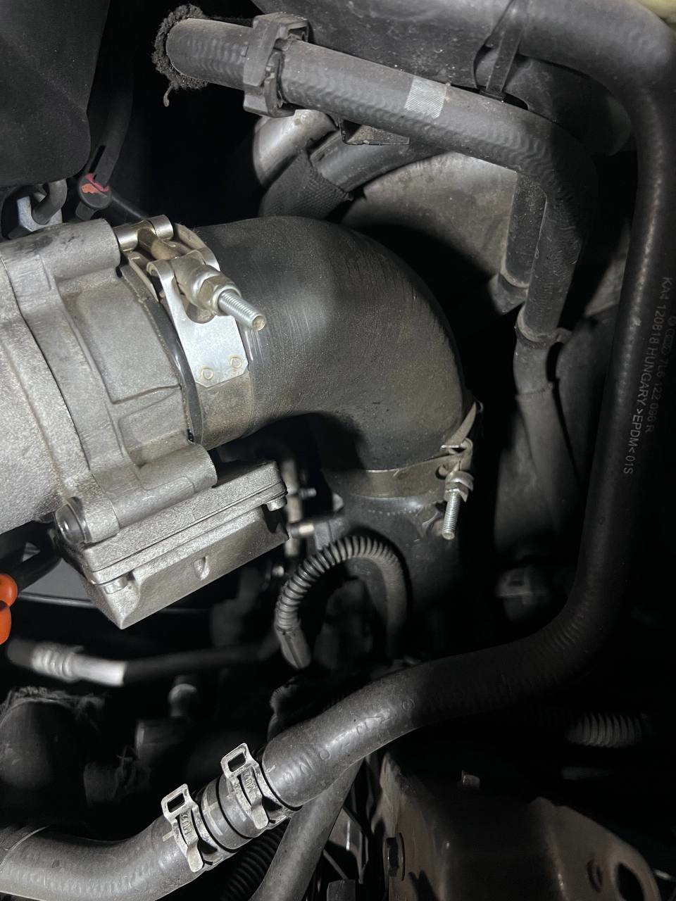 Фото в бортжурнале Volkswagen Touareg (1G). Запчасти на фото: 122096