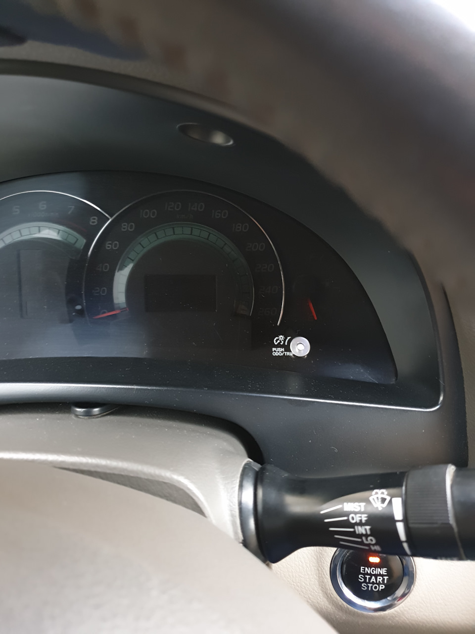 Колхоз — дело добровольное. А то он не работал оторвали его до меня. — Toyota Aurion
