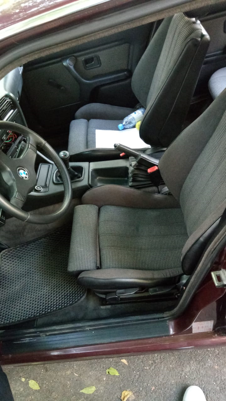 Фото в бортжурнале BMW 3 series (E30)